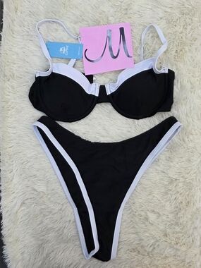 Cupshe Black and White Underwire Bikini Set